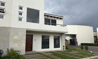 ESTRENA CASA RENTANDO TOTALMENTE REMODELADA