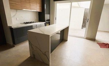 ESTRENA CASA RENTANDO TOTALMENTE REMODELADA