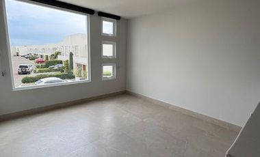 ESTRENA CASA RENTANDO TOTALMENTE REMODELADA
