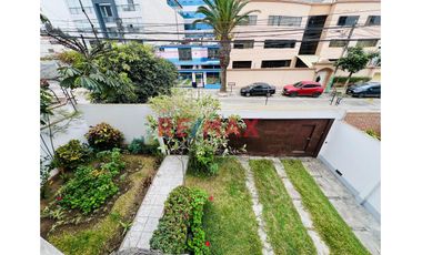 Bajo De Precio!! 🏡Casa En San Borja 378 M2 Límite Con San Isidro - Para Remodelar O Construir