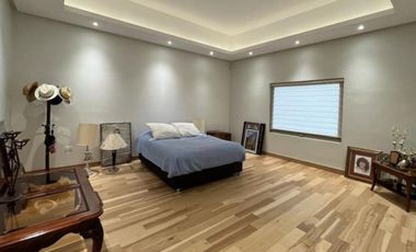 Residencia tipo villa C. Juarez