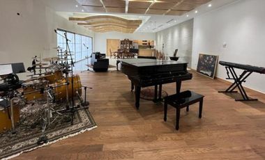 Residencia tipo villa C. Juarez