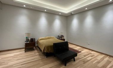 Residencia tipo villa C. Juarez