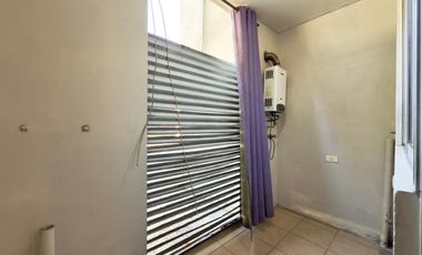 Se vende departamento duplex de dos pisos, 3 piezas 1 baño, estacionamiento, Curicó