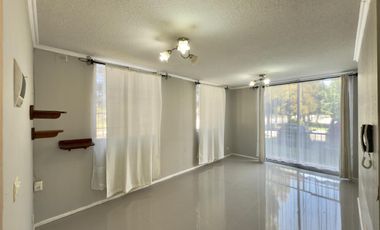 Se vende departamento duplex de dos pisos, 3 piezas 1 baño, estacionamiento, Curicó