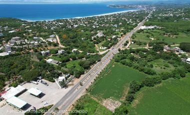 TERRENO EN RENTA, ZONA COMERCIAL PUERTO ESCONDIDO