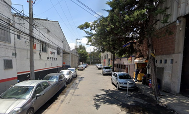 CASA  EN VENTA EN SANA CRUZ ACATLAN NAUCAL EDO/MEX ADJUDICADO CON POSESION