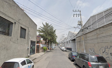 CASA  EN VENTA EN SANA CRUZ ACATLAN NAUCAL EDO/MEX ADJUDICADO CON POSESION