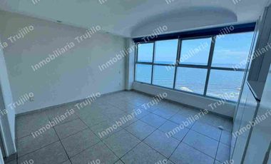 Rentó departamento frente al mar