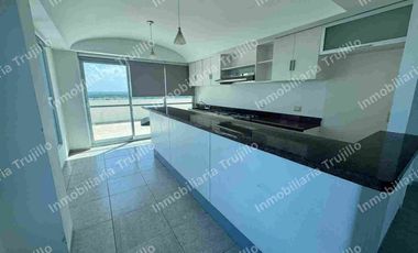 Rentó departamento frente al mar