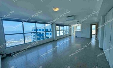 Rentó departamento frente al mar