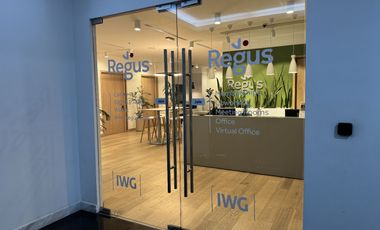 Espacio de oficina en renta para 2 personas en Centrum Park