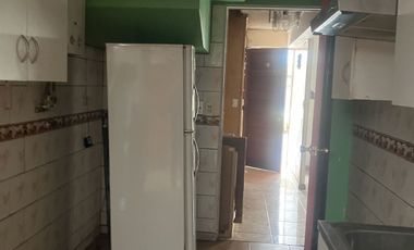 Vendo casa grande en Macul a pasos de la municipalidad