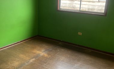 Vendo casa grande en Macul a pasos de la municipalidad
