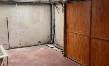 Vendo casa grande en Macul a pasos de la municipalidad