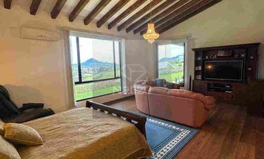 Casa campestre en unidad cerrada La Ceja