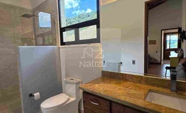 Casa campestre en unidad cerrada La Ceja