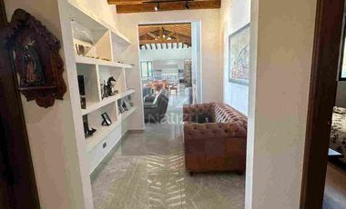 Casa campestre en unidad cerrada La Ceja