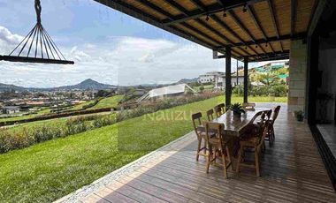 Casa campestre en unidad cerrada La Ceja