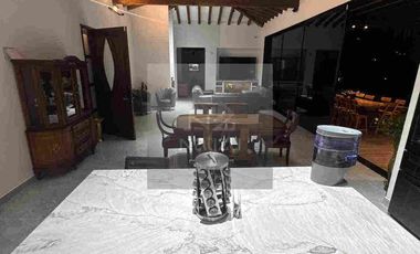 Casa campestre en unidad cerrada La Ceja