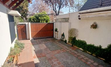 Casa Peñalolen 5 Dorm 3 Baños, piscina, Jumbo