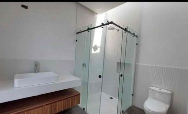 Casa en venta dentro del Frac Residencial Puerta de Hierro