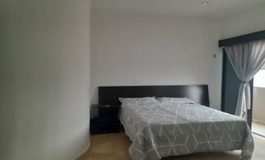 VENTA DE AMPLIA CASA + DEPARTAMENTO CON PISCINA – URBANIZACIÓN LAS RIBERAS, SAMBORONDÓN.