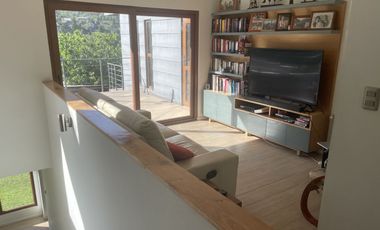 Casa Moderna En El Arrayán Con Maravillosa Vista Y Jardín.