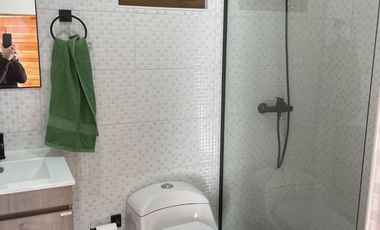 Casa Moderna En El Arrayán Con Maravillosa Vista Y Jardín.