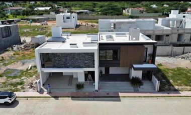 Casa en venta Fracc Residencial Puerta de Hierro