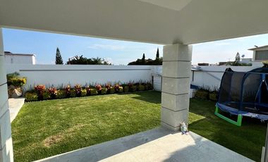 CASA EN RENTA O VENTA EN UN NIVEL