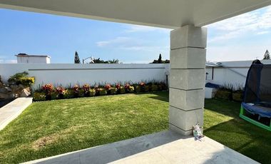 CASA EN RENTA O VENTA EN UN NIVEL