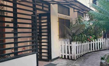 Alquilo Casa 03 habitaciones en Urbanización Juan Pablo II, IQUITOS, Perú