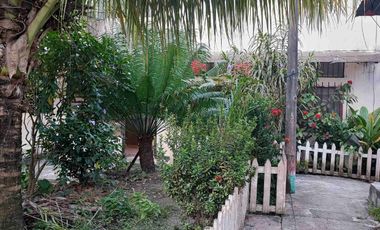 Alquilo Casa 03 habitaciones en Urbanización Juan Pablo II, IQUITOS, Perú