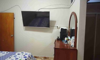 Alquilo Casa 03 habitaciones en Urbanización Juan Pablo II, IQUITOS, Perú