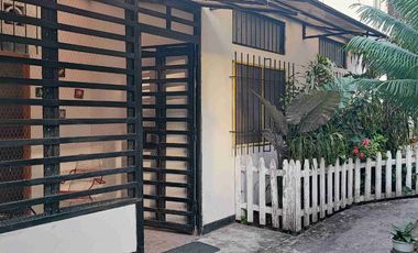 Alquilo Casa 03 habitaciones en Urbanización Juan Pablo II, IQUITOS, Perú