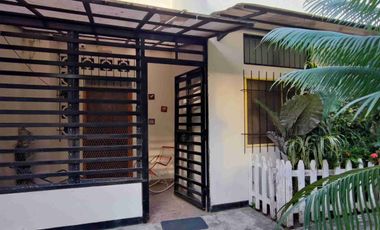 Alquilo Casa 03 habitaciones en Urbanización Juan Pablo II, IQUITOS, Perú