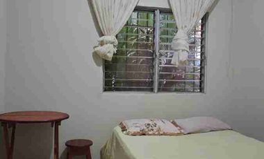 Alquilo Casa 03 habitaciones en Urbanización Juan Pablo II, IQUITOS, Perú