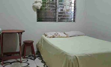 Alquilo Casa 03 habitaciones en Urbanización Juan Pablo II, IQUITOS, Perú