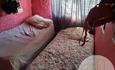 se vende Casa de 2 pisos en La Pintana