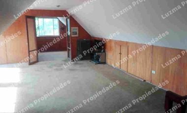 Vendo amplia casa comercial en Las Condes.