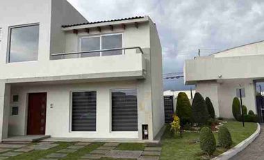 FRACCIONAMIENTO EN ZONA RESIDENCIAL EXCLUSIVA CON RAPIDO ACCESO A VIAS PRINCIPALES, MUY CERCA DE AREA COMERCIAL, BANCOS, COLEGIOS Y SALIDA RAPIDA A CDMX