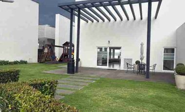 FRACCIONAMIENTO EN ZONA RESIDENCIAL EXCLUSIVA CON RAPIDO ACCESO A VIAS PRINCIPALES, MUY CERCA DE AREA COMERCIAL, BANCOS, COLEGIOS Y SALIDA RAPIDA A CDMX