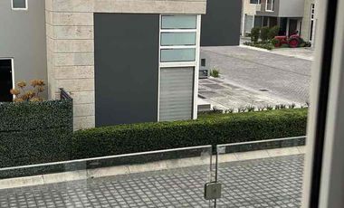 hermosa casa en renta con o sin muebles