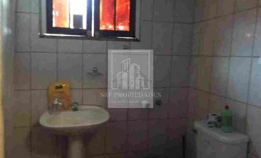 Vendo Local comercial y Amplia Casa con departamentos internos en Av. Chacabuco, Los Andes.