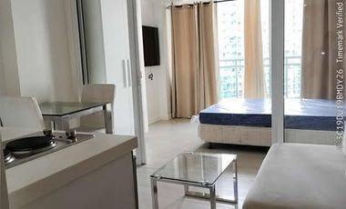 AZURE09XXP: For Rent Fully Furnished 1BR with Balcony in Azure Urban Resort