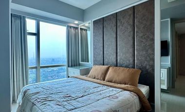 DISEWAKAN APARTEMEN PRIVATE LIFT LARIZ MANSION SURABAYA 3BR FULL FURNISHED