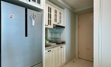DISEWAKAN APARTEMEN PRIVATE LIFT LARIZ MANSION SURABAYA 3BR FULL FURNISHED