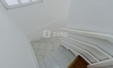 Ventura House for Rent fronting Open Space