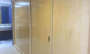 Three Bedrooms Beach Condo in Movinpick Resort & Towers